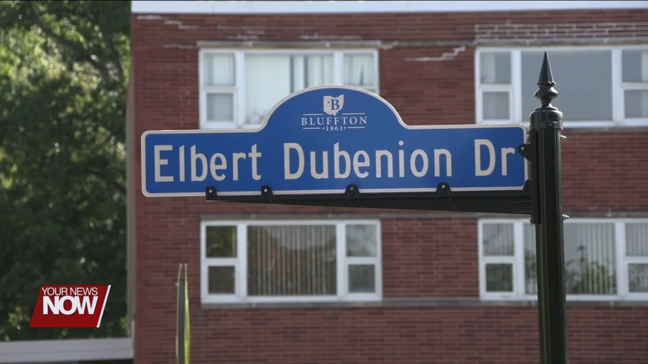 Village of Bluffton unveils Elbert Dubenion Drive by University